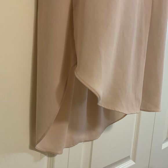 H&M, blouse, sleeveless, button down rough hewn edges, size 4 - Picture 3 of 14